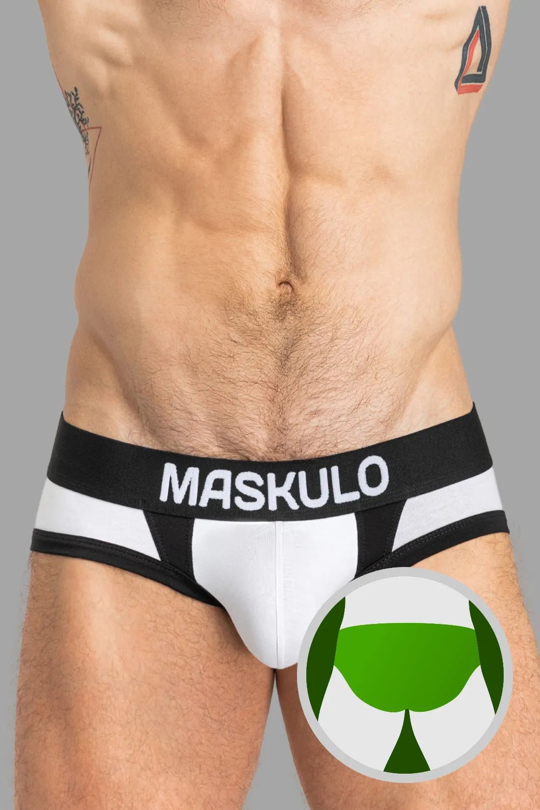 Maskulo CAPTAIN-A Briefs: White & Black cotton underwear with O-Inside-POUCH technology for comfort and support. Everyday wear.