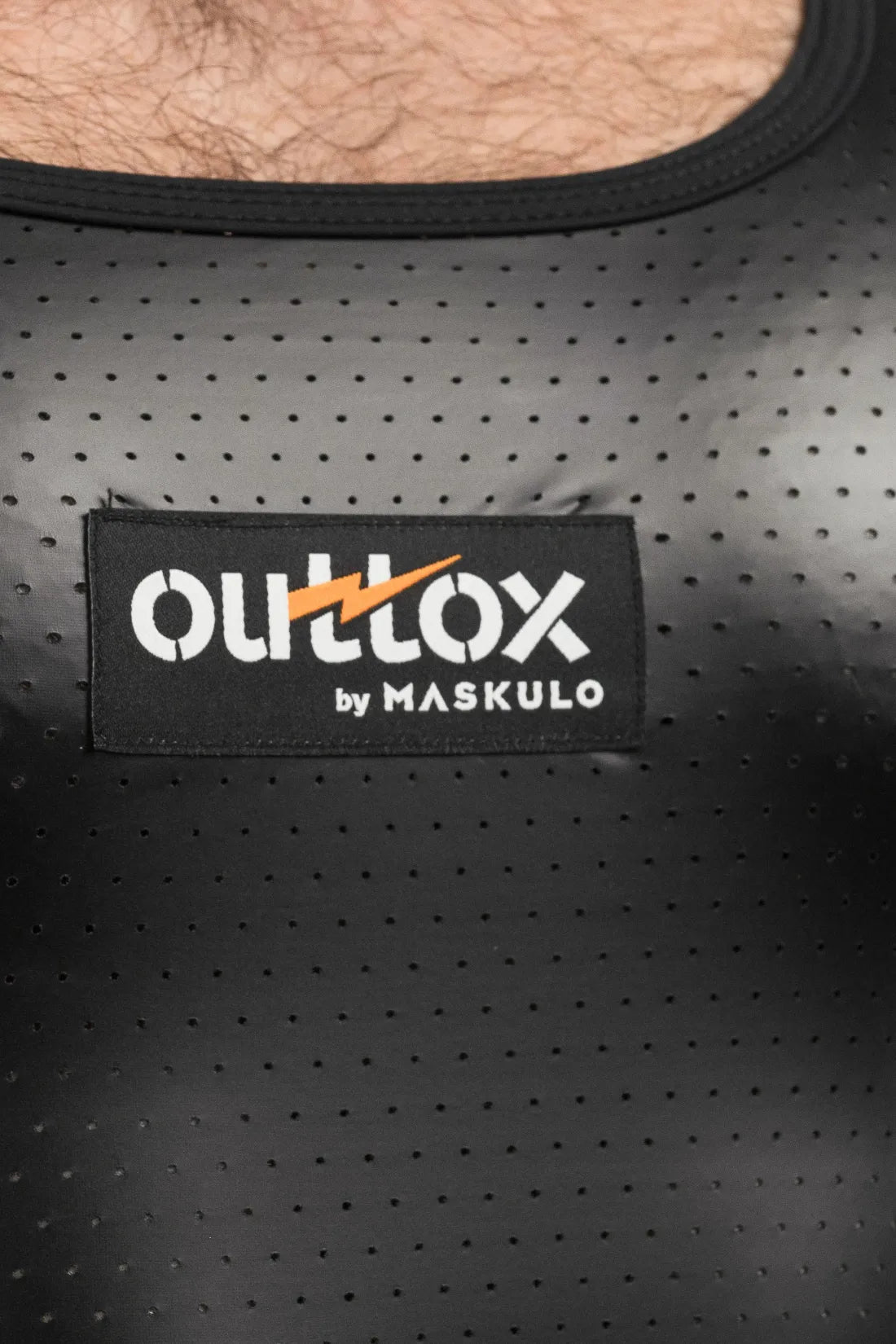 Outtox by Maskulo black tank top from Maskulo Global (EU) online store. Image of the product with SKU XTP105.
