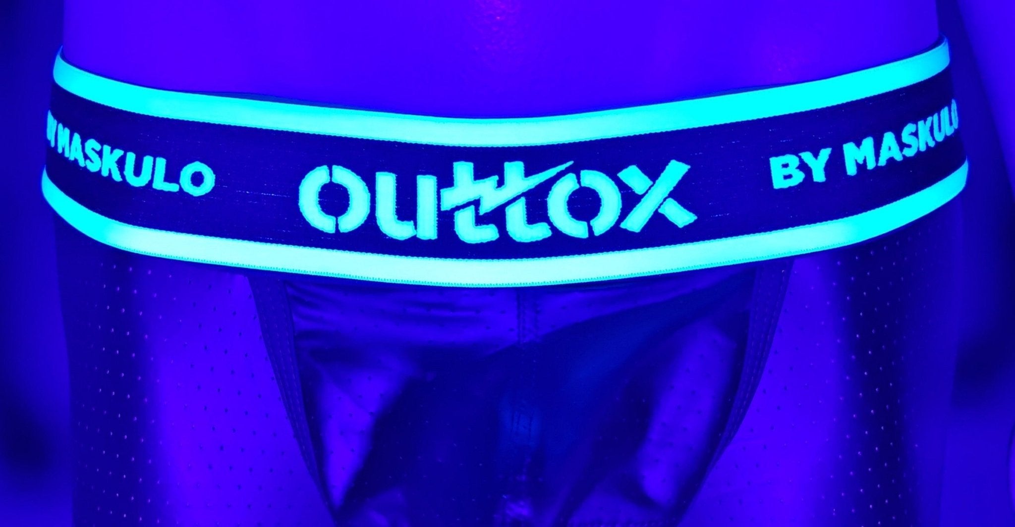 Outtox by Maskulo Wrapped Rear Trunk Shorts Codpiece in Black, size XL, for men. Premium adult underwear with a unique rear design.